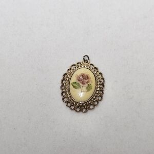 "4 for $20" Vintage-Inspired Gold Floral Oval Pendant Necklace Charm